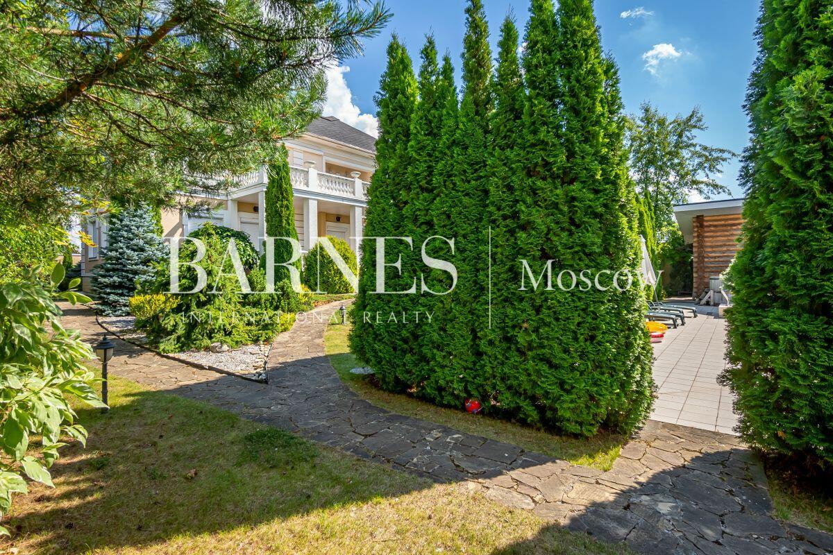 2-этажный коттедж 700 м² с отделкой