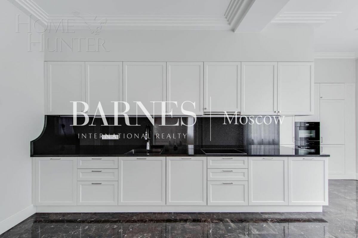 2-этажный коттедж 800 м² с отделкой