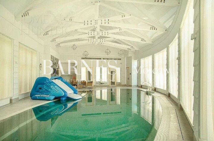 2-этажный коттедж 1 200 м² с отделкой