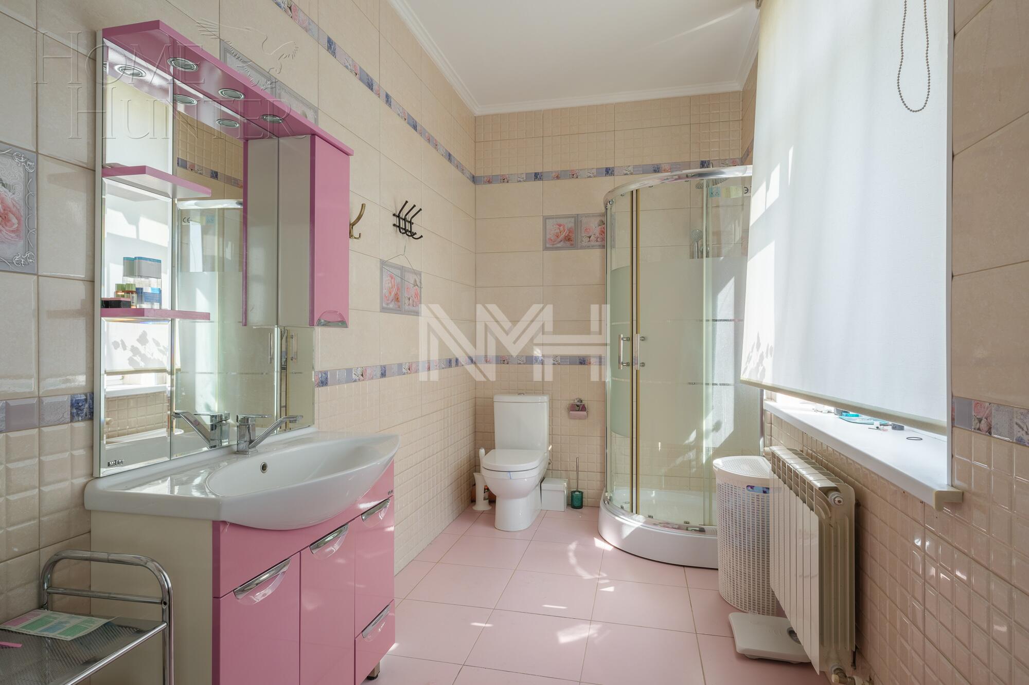 2-этажный коттедж 683 м² с отделкой