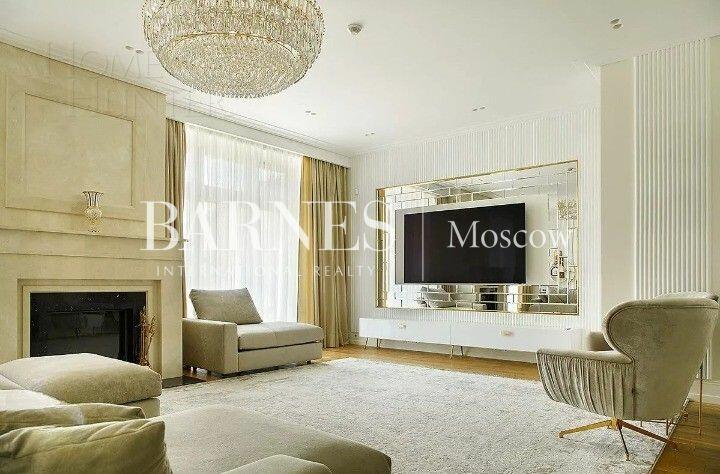 2-этажный коттедж 1 200 м² с отделкой