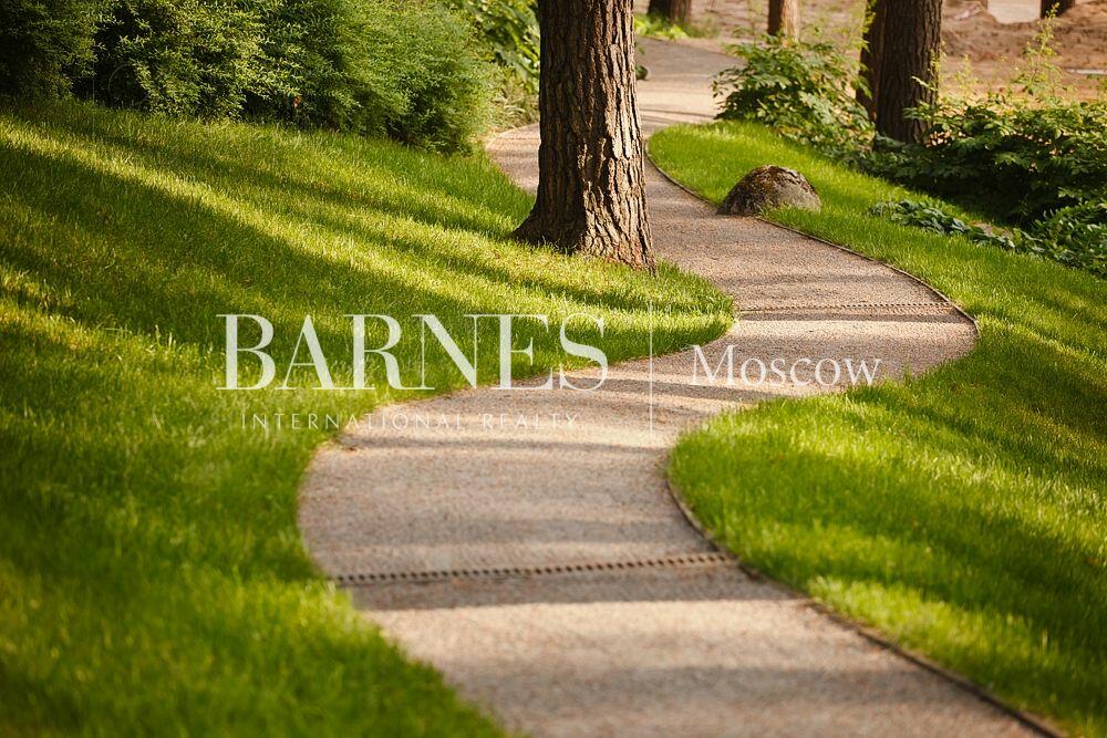 2-этажный коттедж 1 046 м² с отделкой