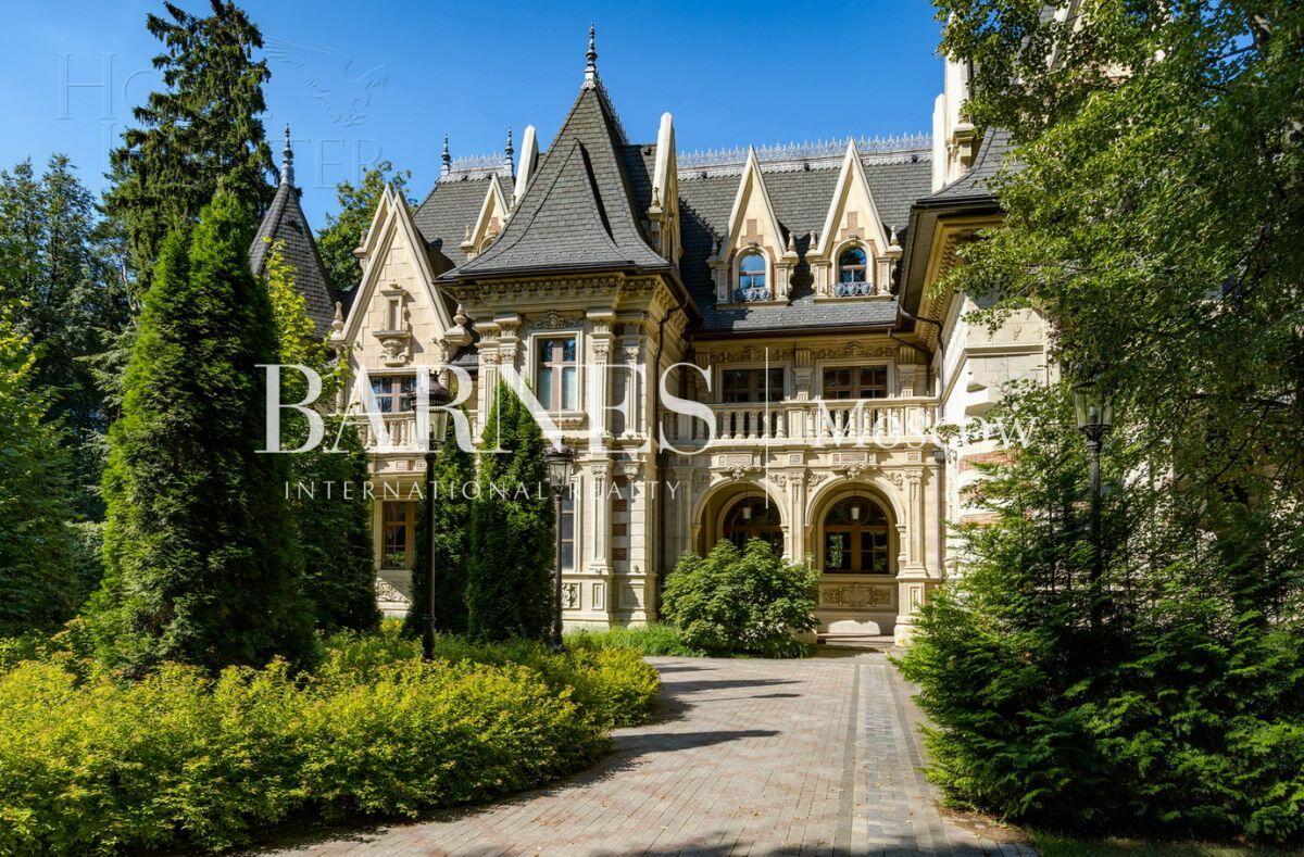 2-этажный коттедж 2 164 м² с отделкой