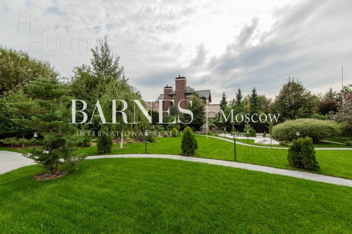 2-этажный коттедж 800 м² с отделкой