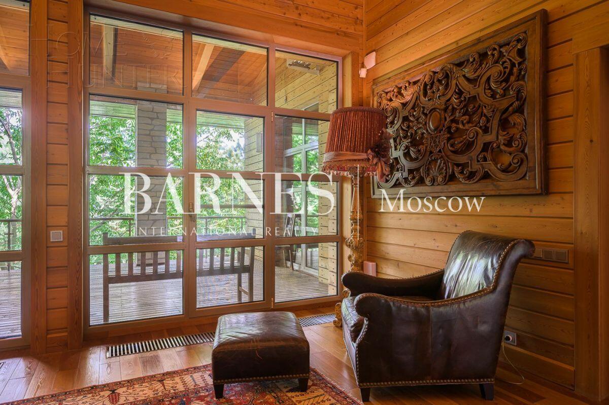 2-этажный коттедж 940 м² с отделкой