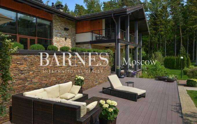 2-этажный коттедж 1 220 м² с отделкой