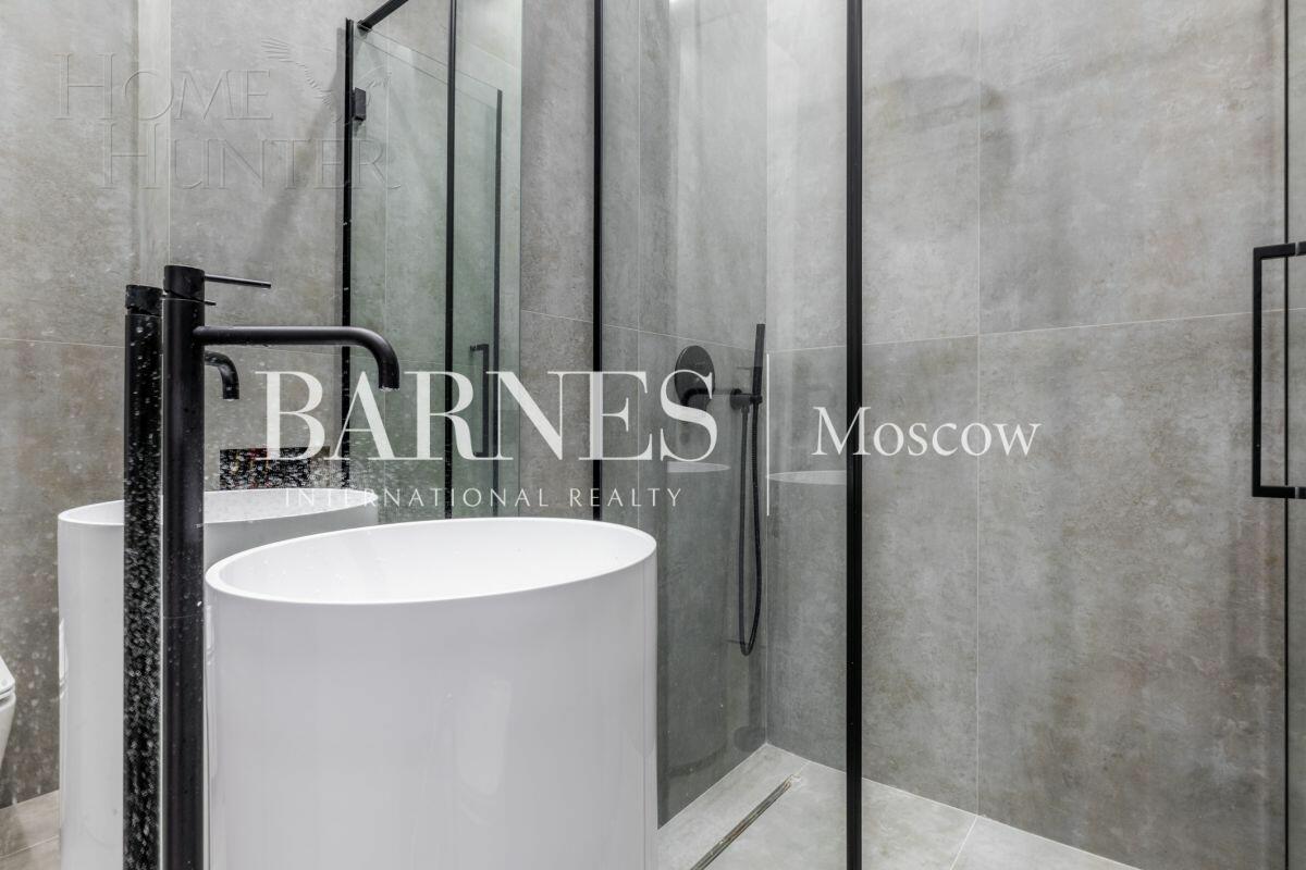 3-этажный таунхаус 244 м² с отделкой