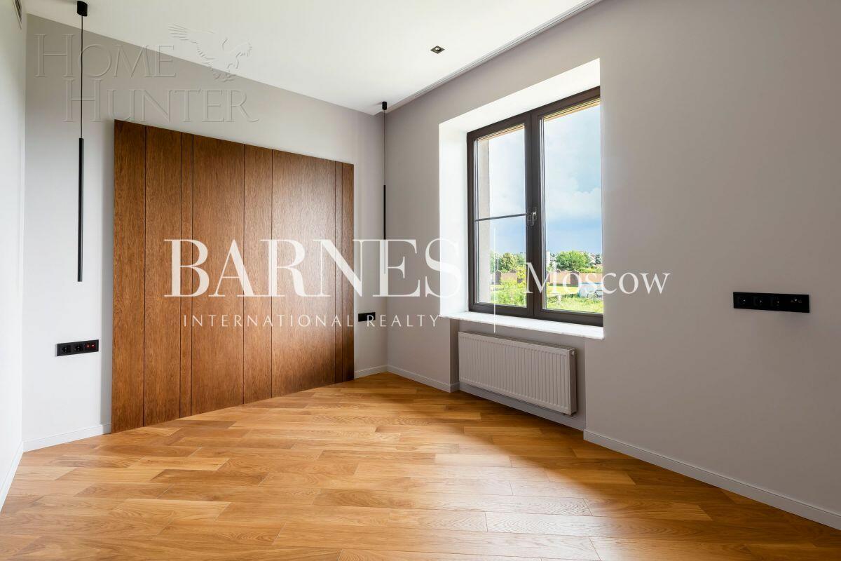 2-этажный коттедж 320 м² с отделкой