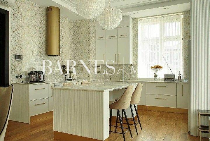 2-этажный коттедж 1 200 м² с отделкой