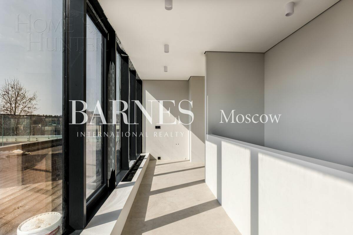 3-этажный таунхаус 244 м² с отделкой