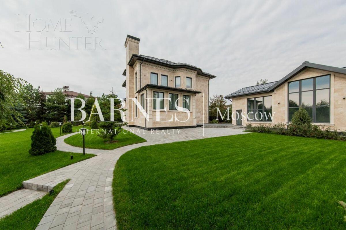 2-этажный коттедж 800 м² с отделкой