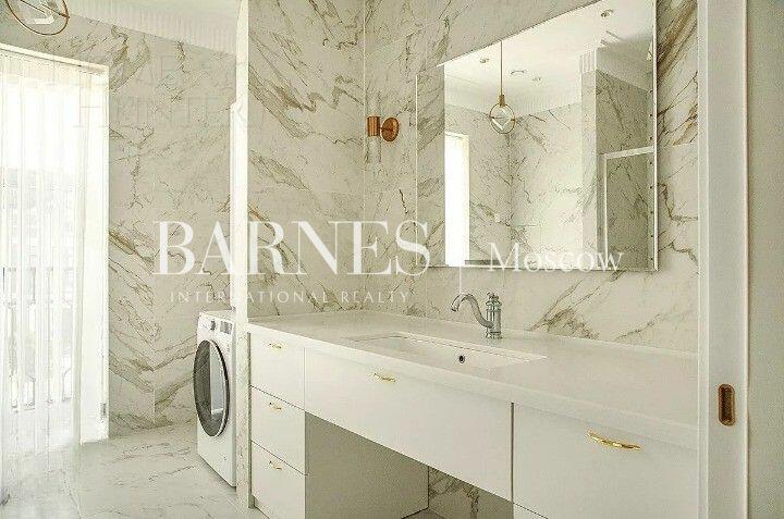 2-этажный коттедж 1 200 м² с отделкой