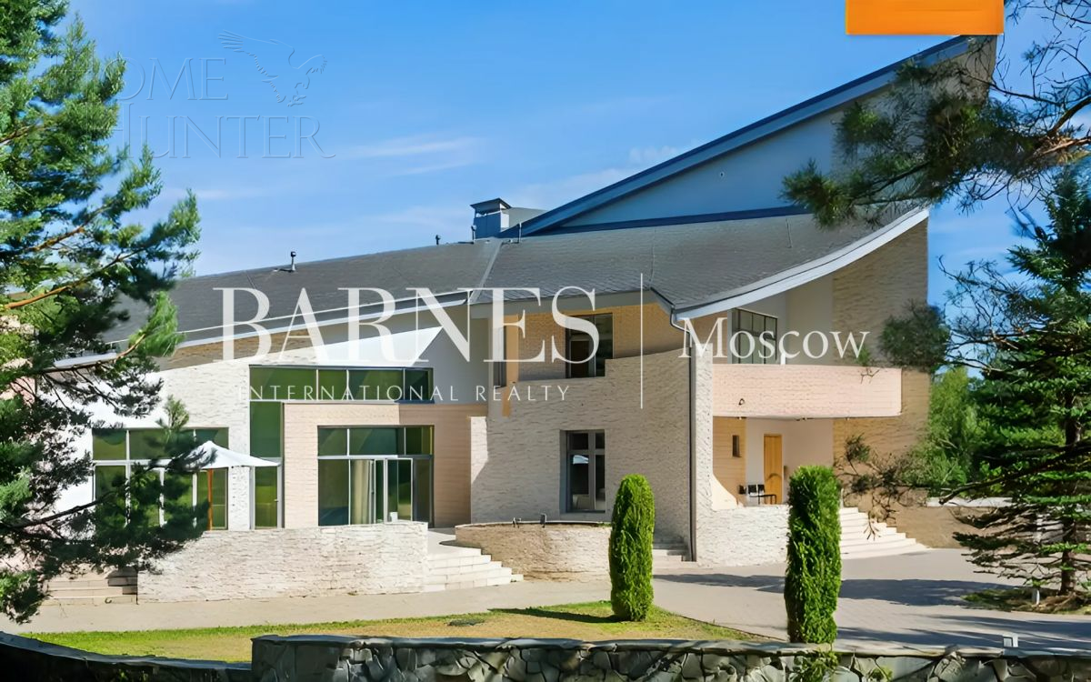 2-этажный коттедж 2 295 м² с отделкой