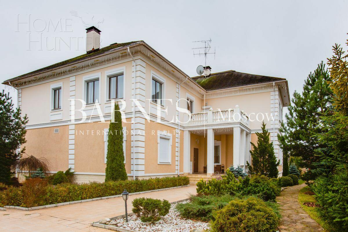 2-этажный коттедж 700 м² с отделкой