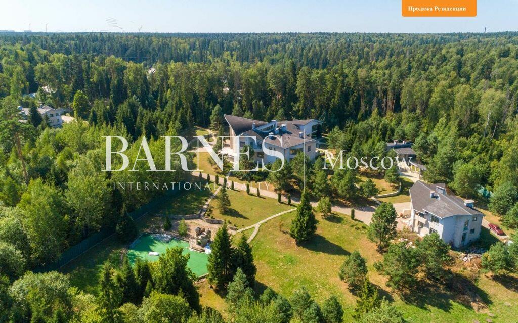 2-этажный коттедж 2 295 м² с отделкой