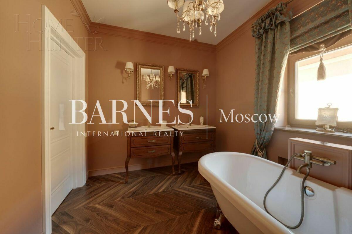 2-этажный таунхаус 252 м² с отделкой