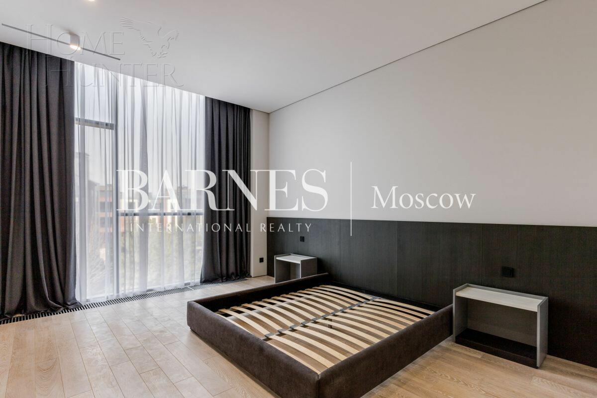 3-этажный таунхаус 244 м² с отделкой