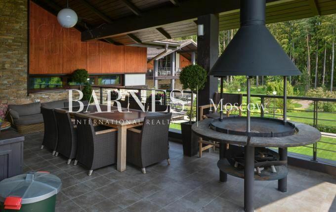 2-этажный коттедж 1 220 м² с отделкой