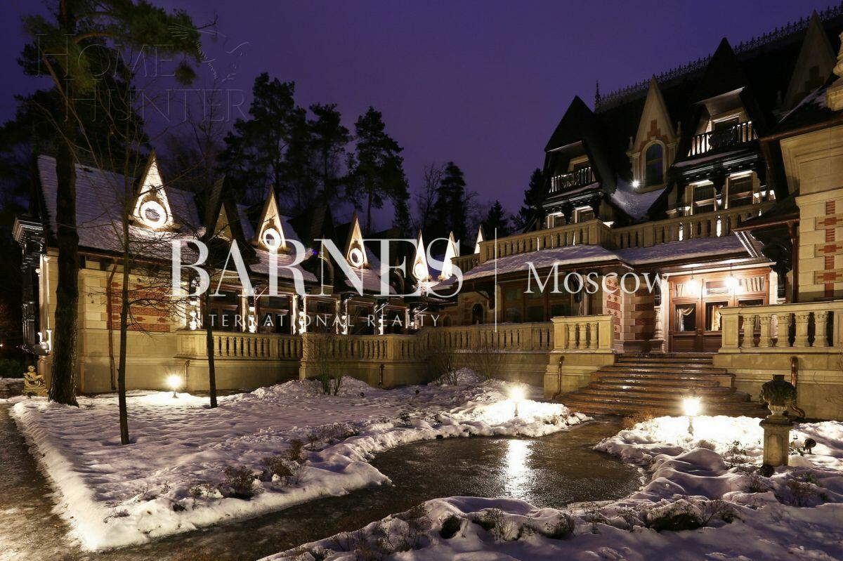 2-этажный коттедж 2 164 м² с отделкой