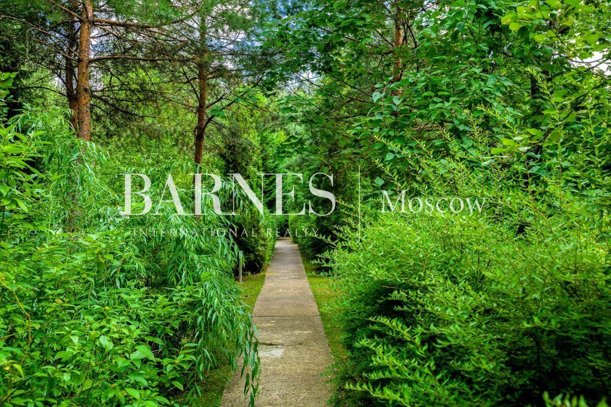 2-этажный коттедж 940 м² с отделкой