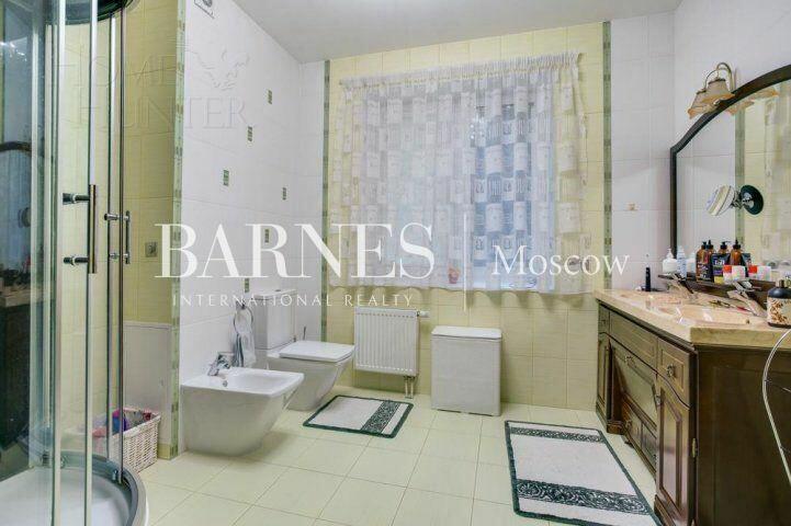 2-этажный коттедж 580 м² с отделкой