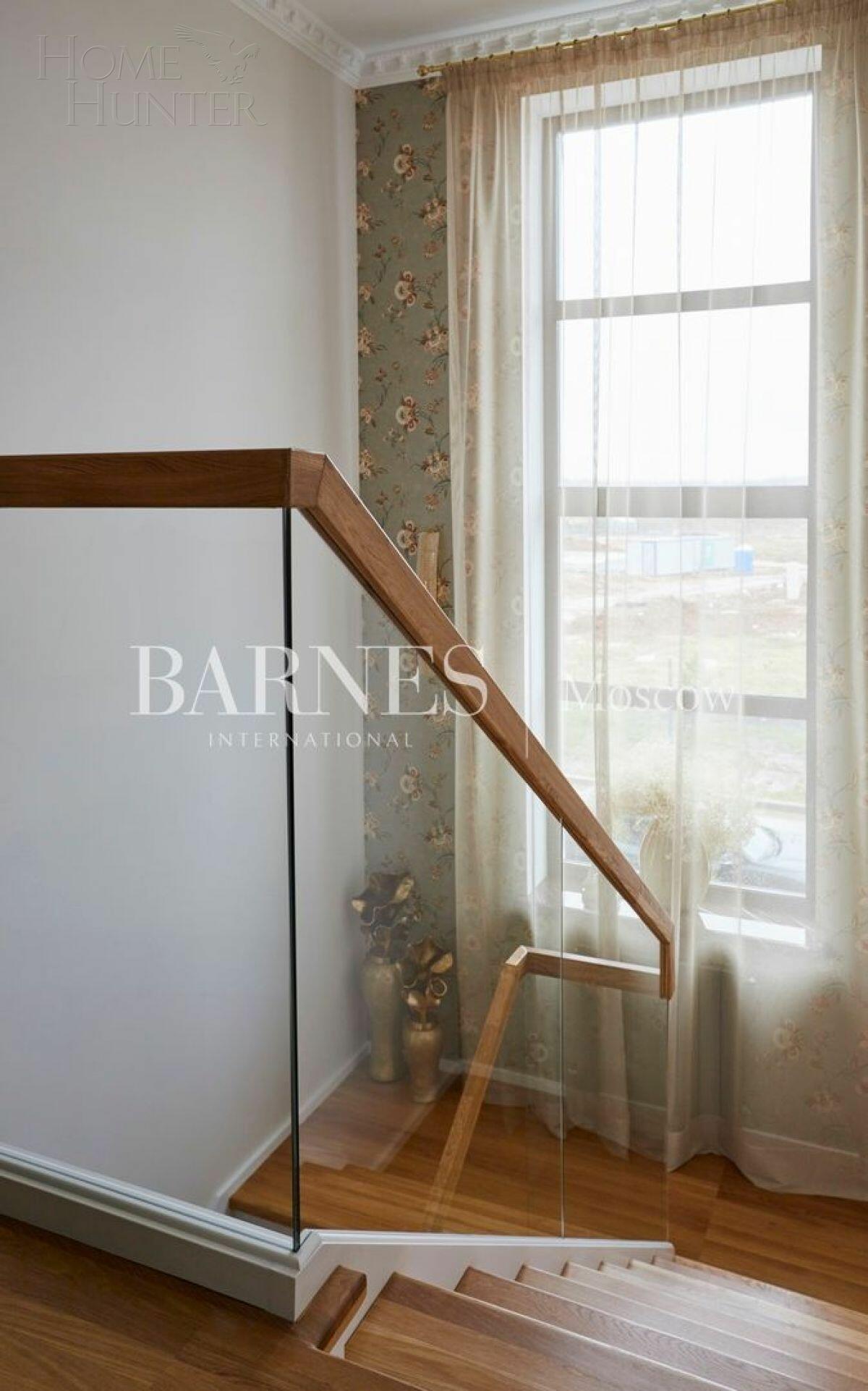 2-этажный коттедж 200 м² с отделкой