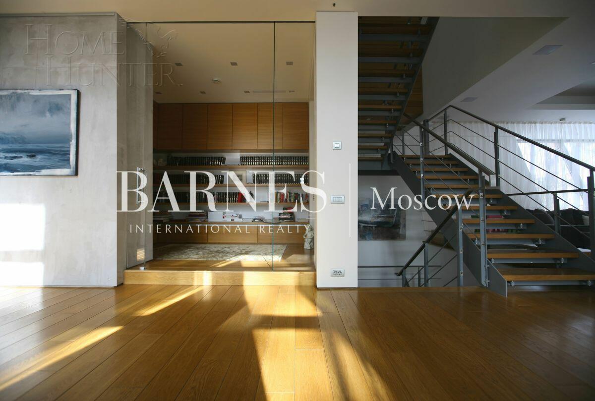 КОТТЕДЖ 640 м² с отделкой