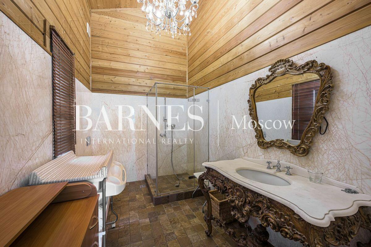 2-этажный коттедж 940 м² с отделкой