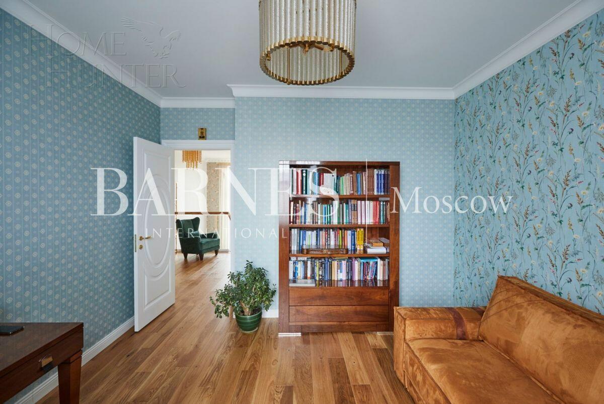 2-этажный коттедж 200 м² с отделкой