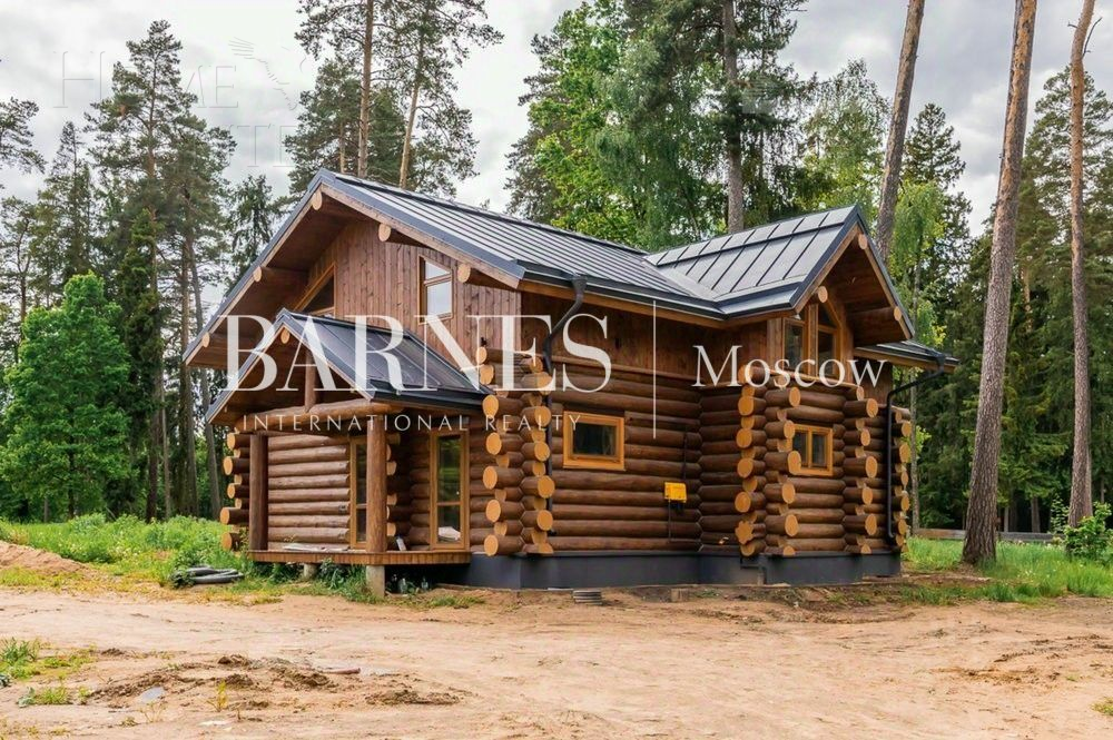 2-этажный коттедж 270 м² с отделкой