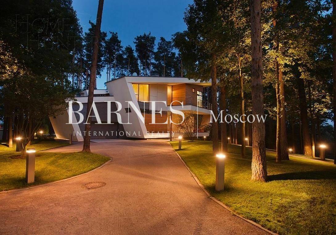 КОТТЕДЖ 640 м² с отделкой