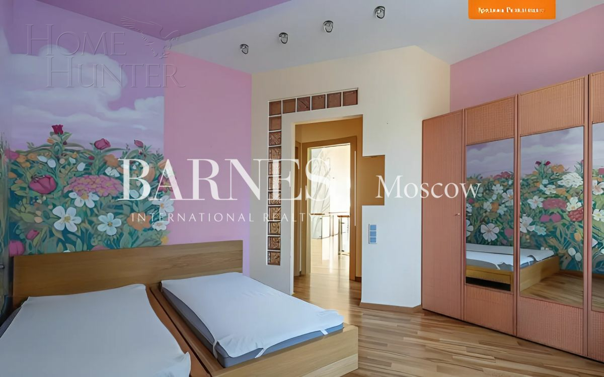 2-этажный коттедж 2 295 м² с отделкой