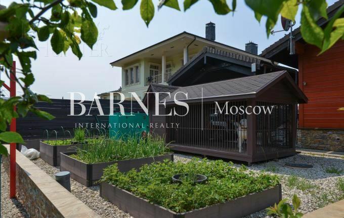 2-этажный коттедж 1 220 м² с отделкой