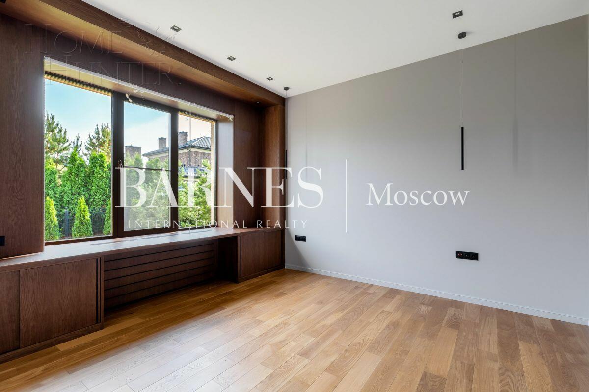 2-этажный коттедж 320 м² с отделкой