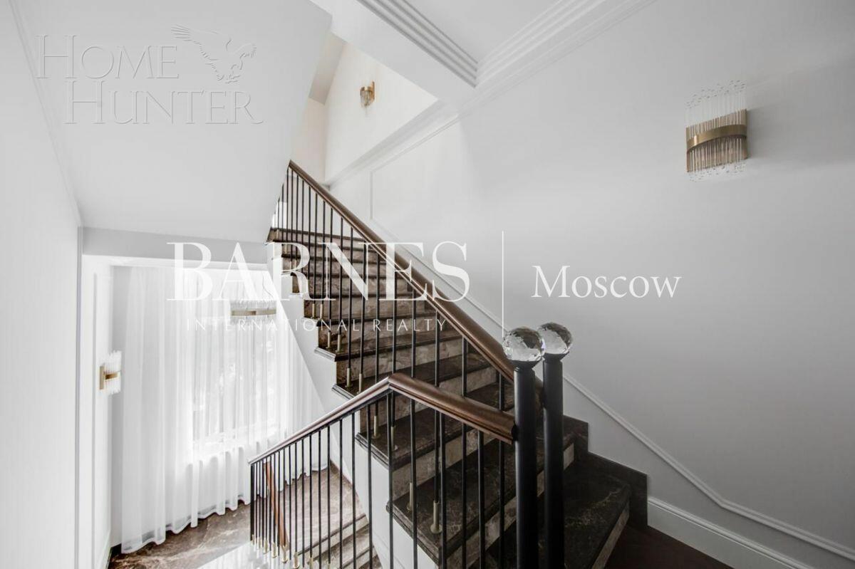 2-этажный коттедж 800 м² с отделкой