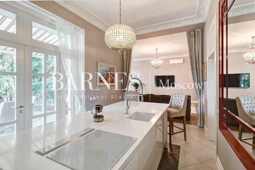 2-этажный коттедж 572 м² с отделкой