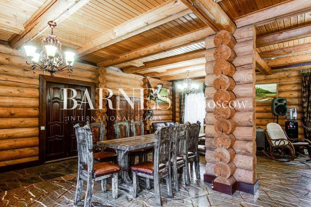 2-этажный коттедж 700 м² с отделкой