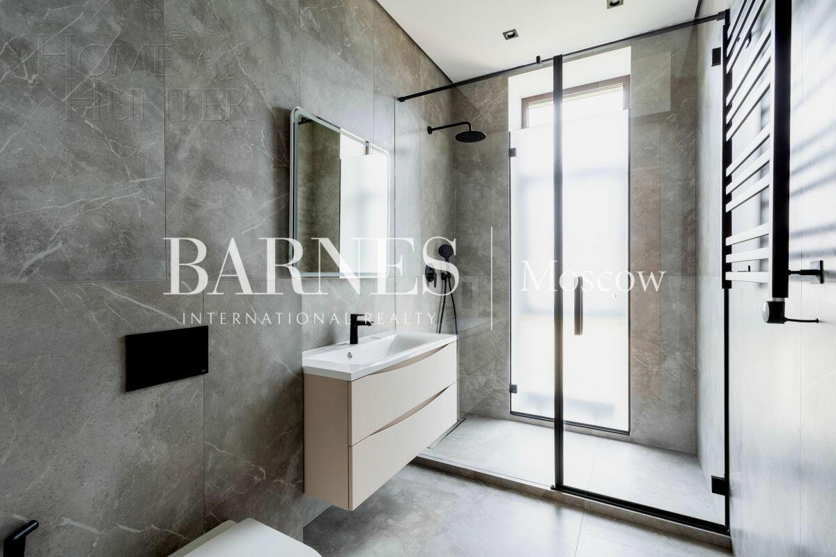 2-этажный коттедж 320 м² с отделкой