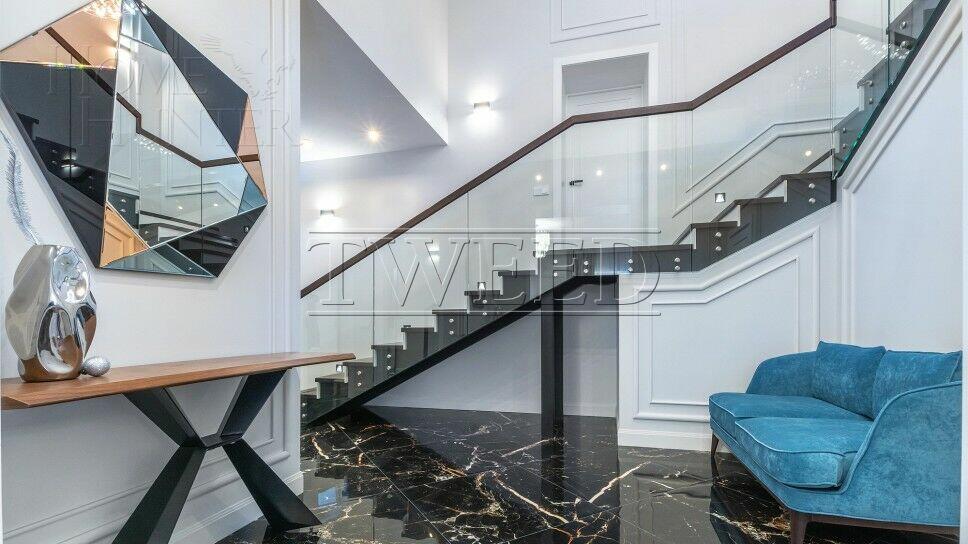 3-этажный коттедж 400 м² с отделкой