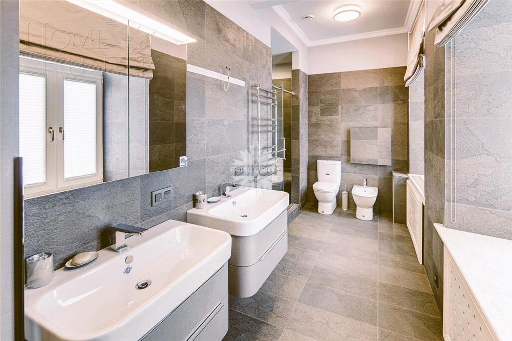 4-КОМН. КВАРТИРА С ОТДЕЛКОЙ 242 М² НА 2 ЭТАЖЕ