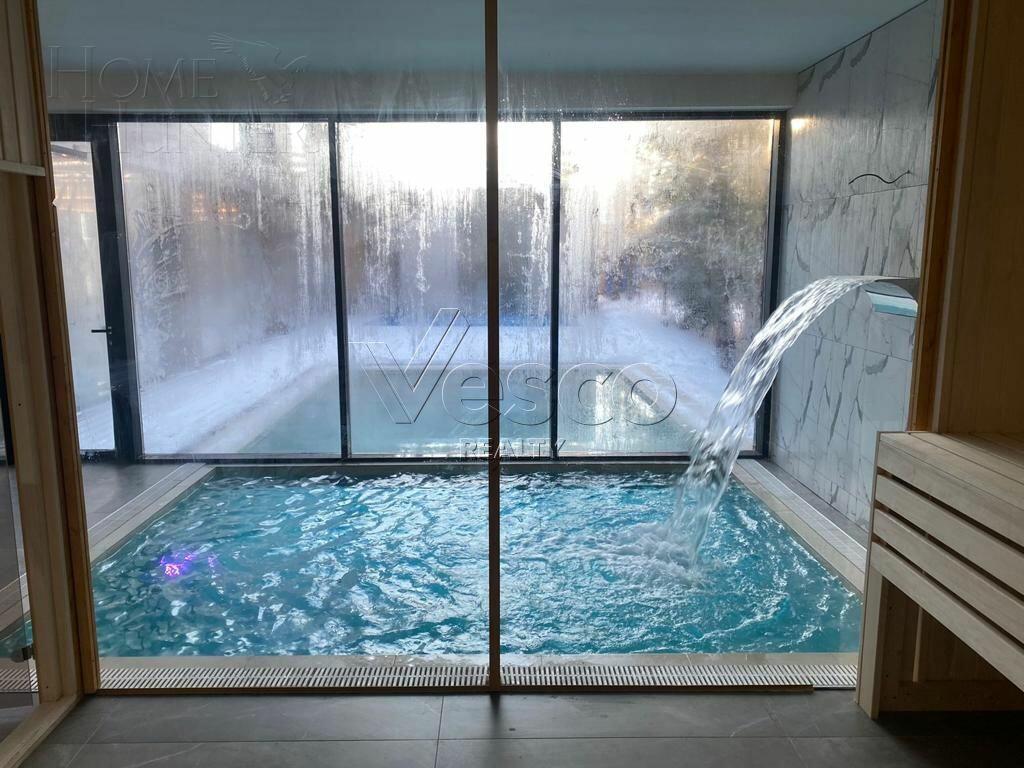 2-этажный коттедж 500 м² с отделкой