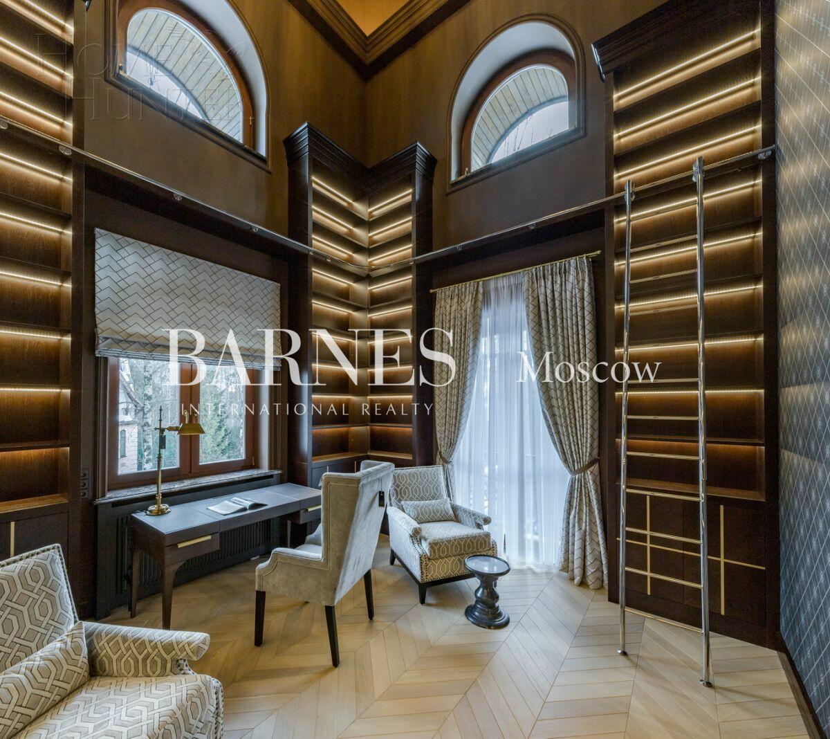 2-этажный коттедж 691 м² с отделкой