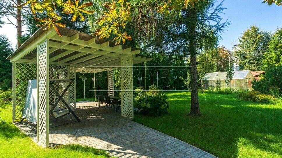 3-этажный коттедж 400 м² с отделкой