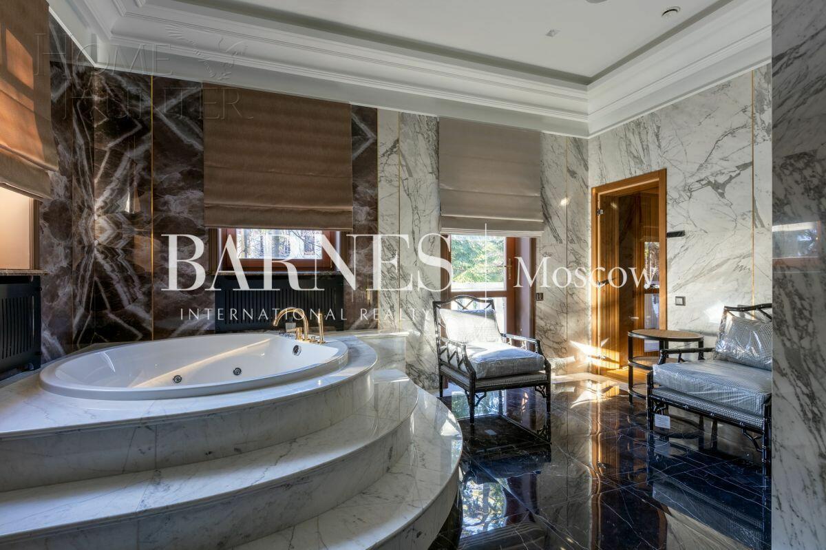 2-этажный коттедж 691 м² с отделкой