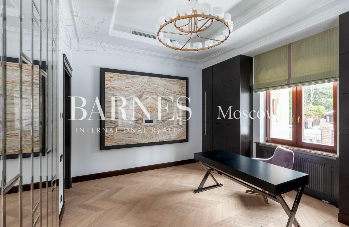 2-этажный коттедж 691 м² с отделкой