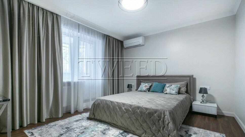 3-этажный коттедж 400 м² с отделкой