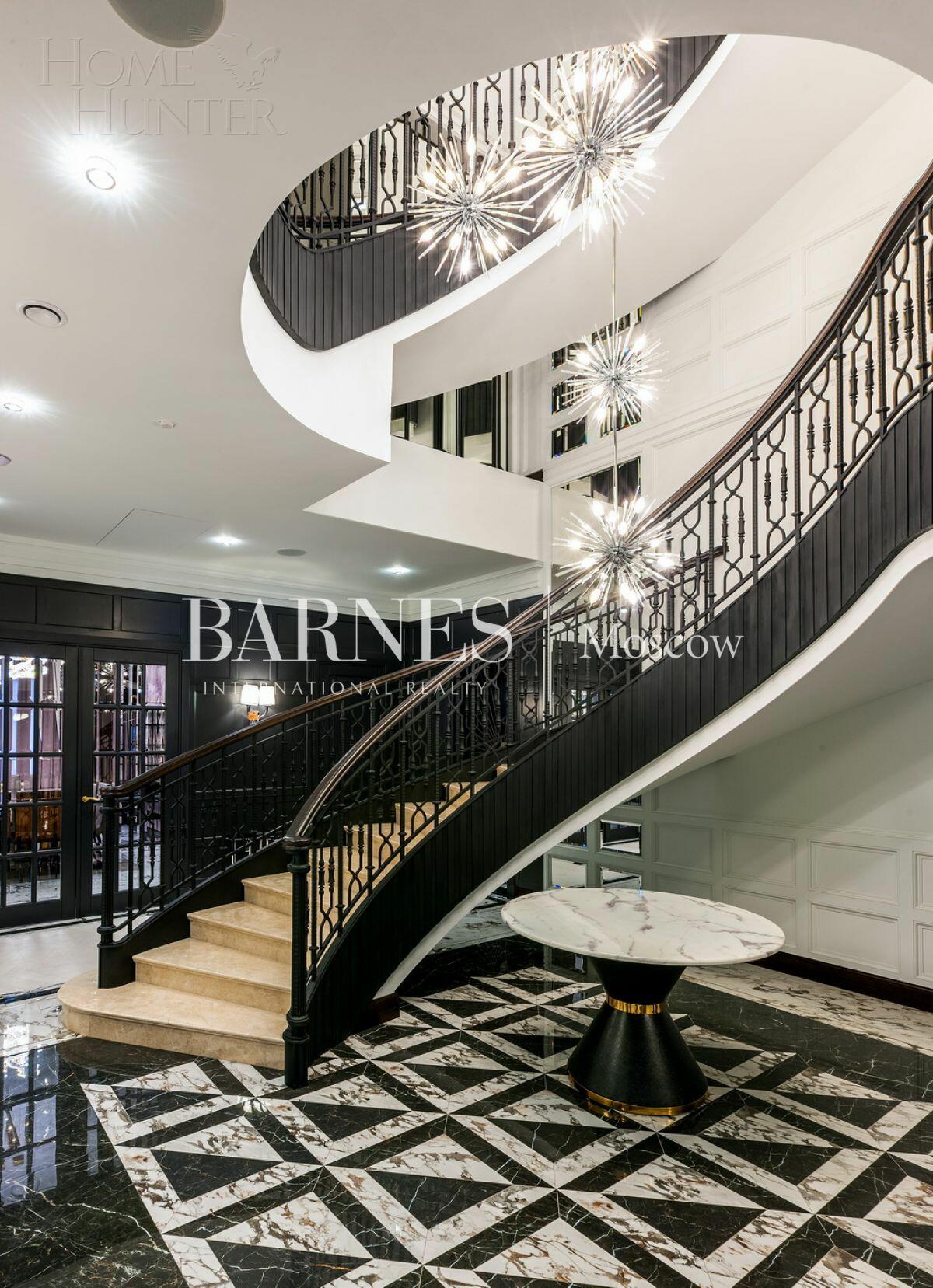 2-этажный коттедж 691 м² с отделкой