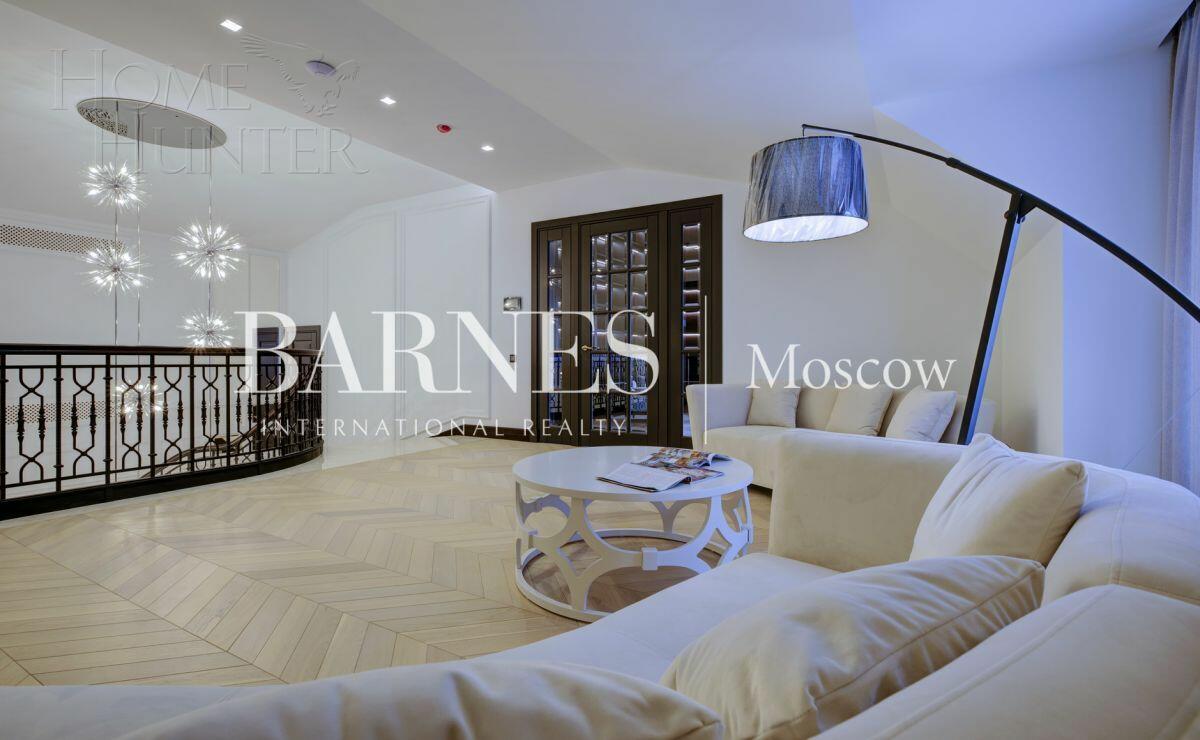 2-этажный коттедж 691 м² с отделкой