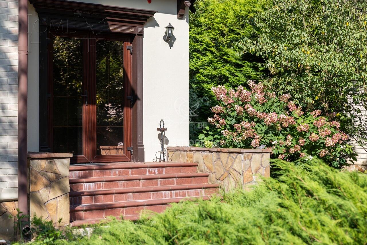 2-этажный коттедж 150 м² с отделкой