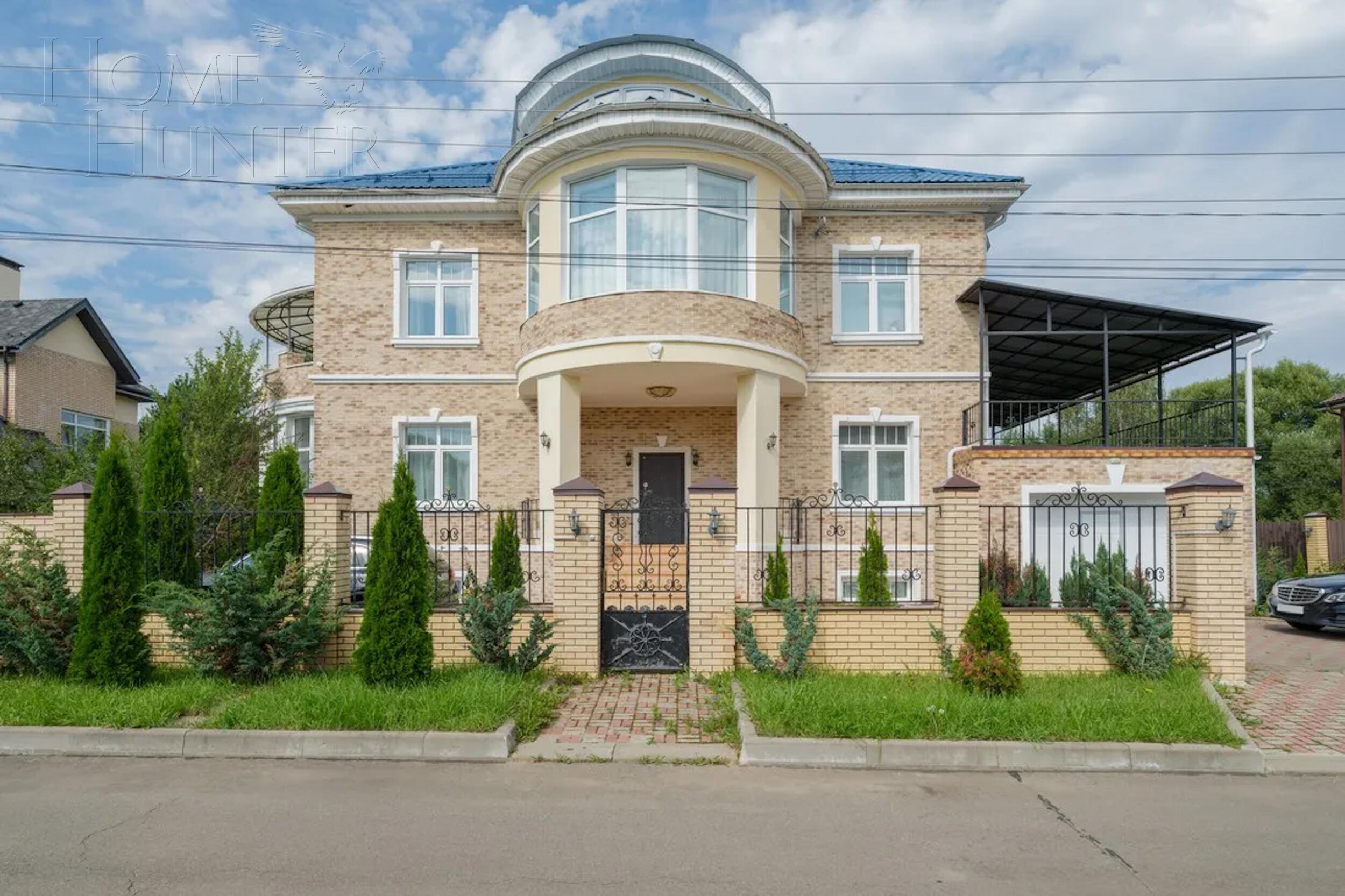 2-этажный коттедж 683 м² с отделкой